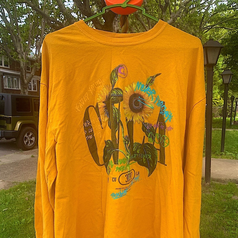 Cute trendy vintage orange CV LA flower shirt SZ- XL